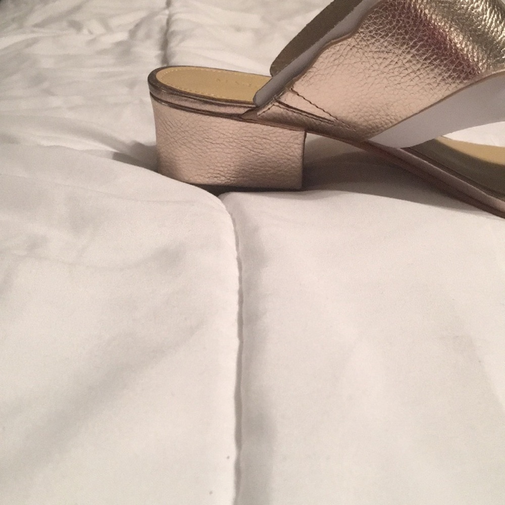 Sandals - Picture 2 of 4